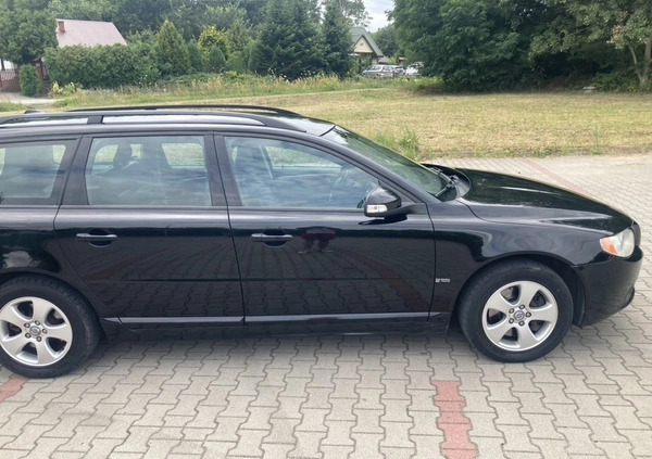 Volvo V70 cena 23900 przebieg: 298000, rok produkcji 2007 z Annopol małe 137